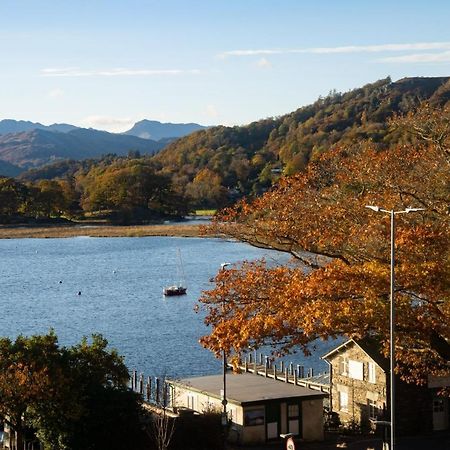 Brand New - Contemporary - 2 Bedroom - 2 Bathroom - Spacious Apartment - Lake Views 앰블사이드 외부 사진