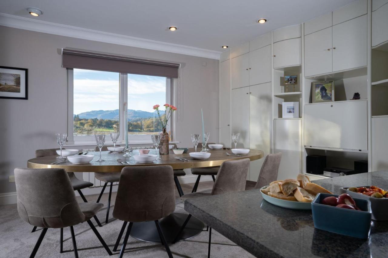 Brand New - Contemporary - 2 Bedroom - 2 Bathroom - Spacious Apartment - Lake Views 앰블사이드 외부 사진