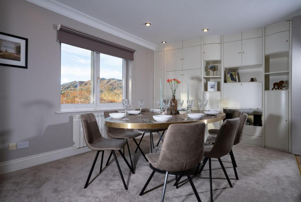 Brand New - Contemporary - 2 Bedroom - 2 Bathroom - Spacious Apartment - Lake Views 앰블사이드 외부 사진